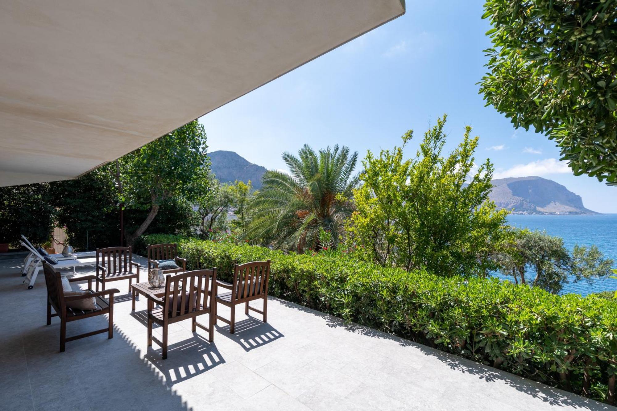 Nesos Suite By Domusicily Mondello Bagian luar foto